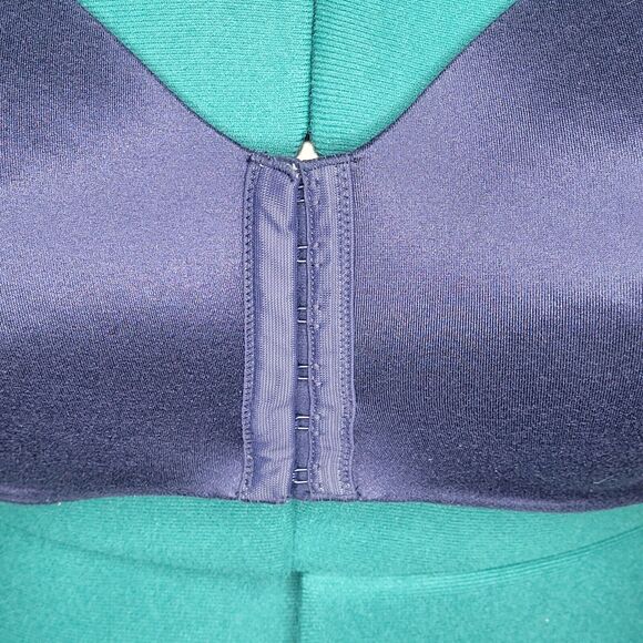 Cacique 42C Lightly Lined Blue Full Coverage No-wire Wireless Lace Racerback Bra - Picture 2 of 5